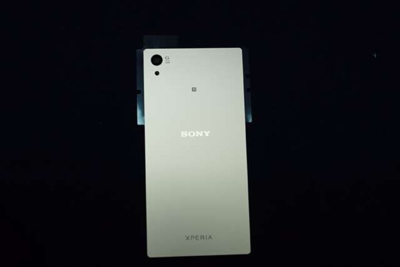 Tapa Batería Original Sony Xperia Z5 E6603 E6653, Z5 Dual E6633 E6683 Plata Blanca