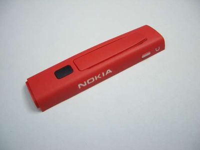 Carcasa Lateral Derecha Nokia 5700 Roja con Tapa Tarjeta Memoria