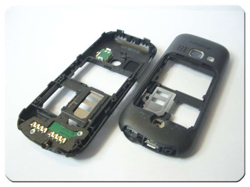 Carcasa Trasera Chasis Nokia 3720 Classic Negra con Conec. Carga