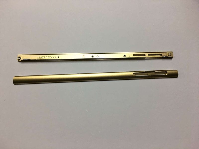 Embellecedor Lateral Izquierdo Sony Xperia XA1 Ultra G322, G3212, G3226 Dorado