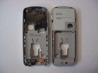 Chasis Nokia 6070 con Buzzer, Micrófono, con.Carga, vibrador y A