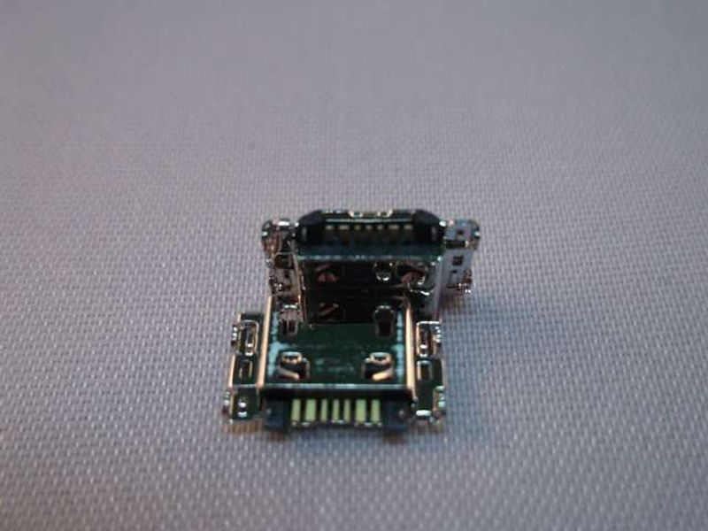 Conector Carga Micro USB Samsung J100 Galaxy J1 J500F Galaxy J5 Galaxy J3 2016 J320, J3 2017 J330, J7 2017 J730, J5 2017 J530, J600, A600 A6 2018