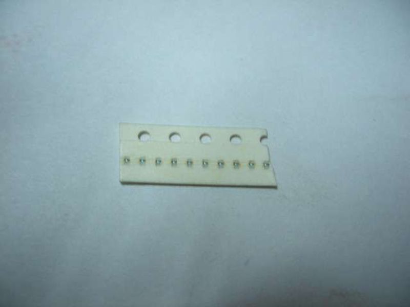 Fusible Fuse F 1,0A 32V 0402 Nokia C6-01
