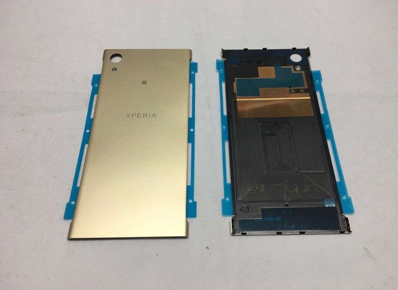 Tapa Batería con Pegatina Doble Cara Sony Xperia XA1 G3121, G3125, G3123, G3112, G3121, G3116 Dorada