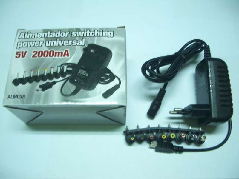 Alimentador Electrónico Universal 5vcc/2,0A (8 clavijas) Cargador Tablet