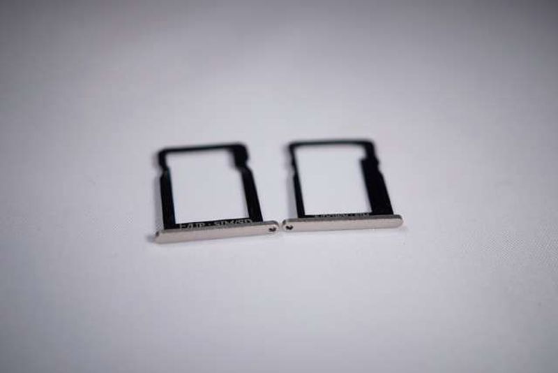 Bandeja Micro Sim + Nano Sim o Tarjeta Memoria Huawei G7 Dorada