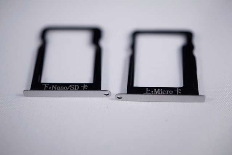 Bandeja Micro Sim + Nano Sim o Tarje Memoria Huawei Mate7 Plata