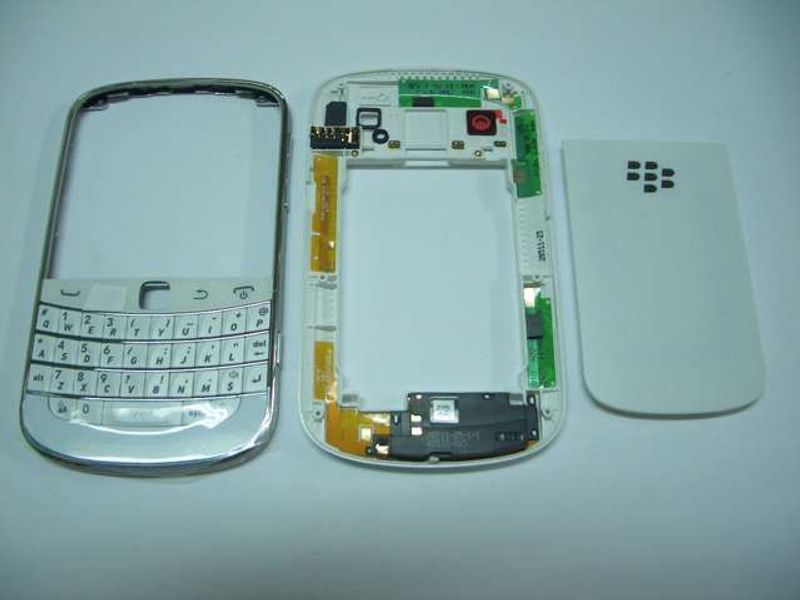 Carcasa Completa BlackBerry 9900 Blanco con Teclado