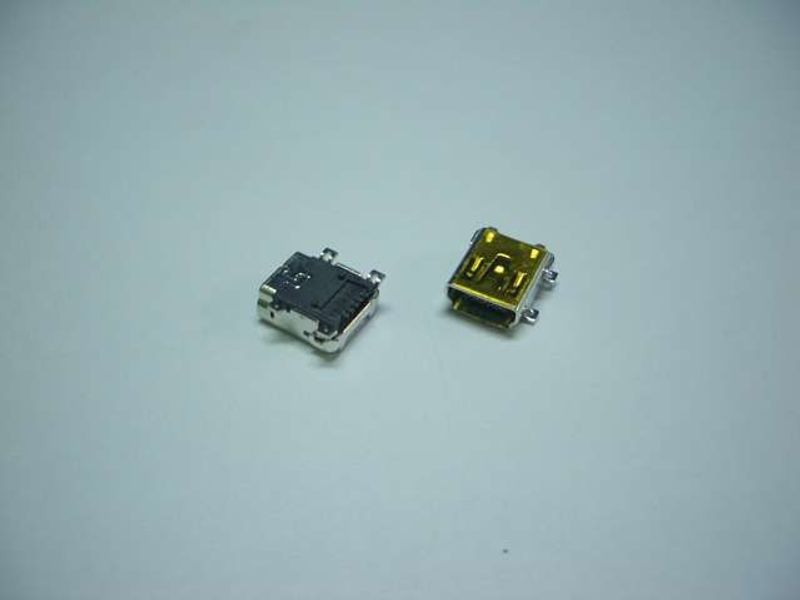 Conector Carga GPS Tomtom