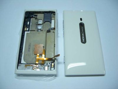 Carcasa Trasera Nokia Lumia 800 Blanca con Flex Bandeja Sim y Tapa Tarjeta de Me