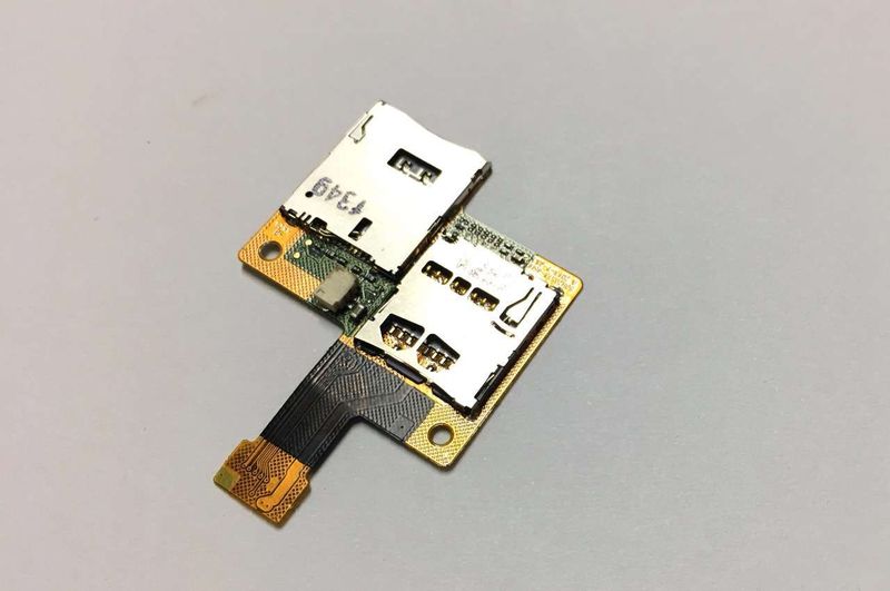 Cable Flex con Lector SIM Tarjeta de Memoria HTC Desire 601