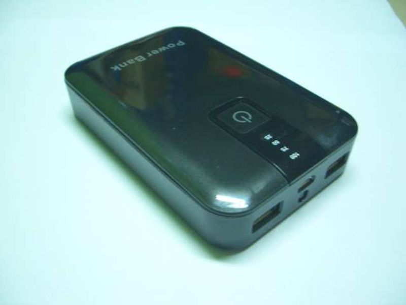 Bateria Externa 12000mAh JLW-288 con Doble Salida Usb 5V/2,1A // 5V1A Negra